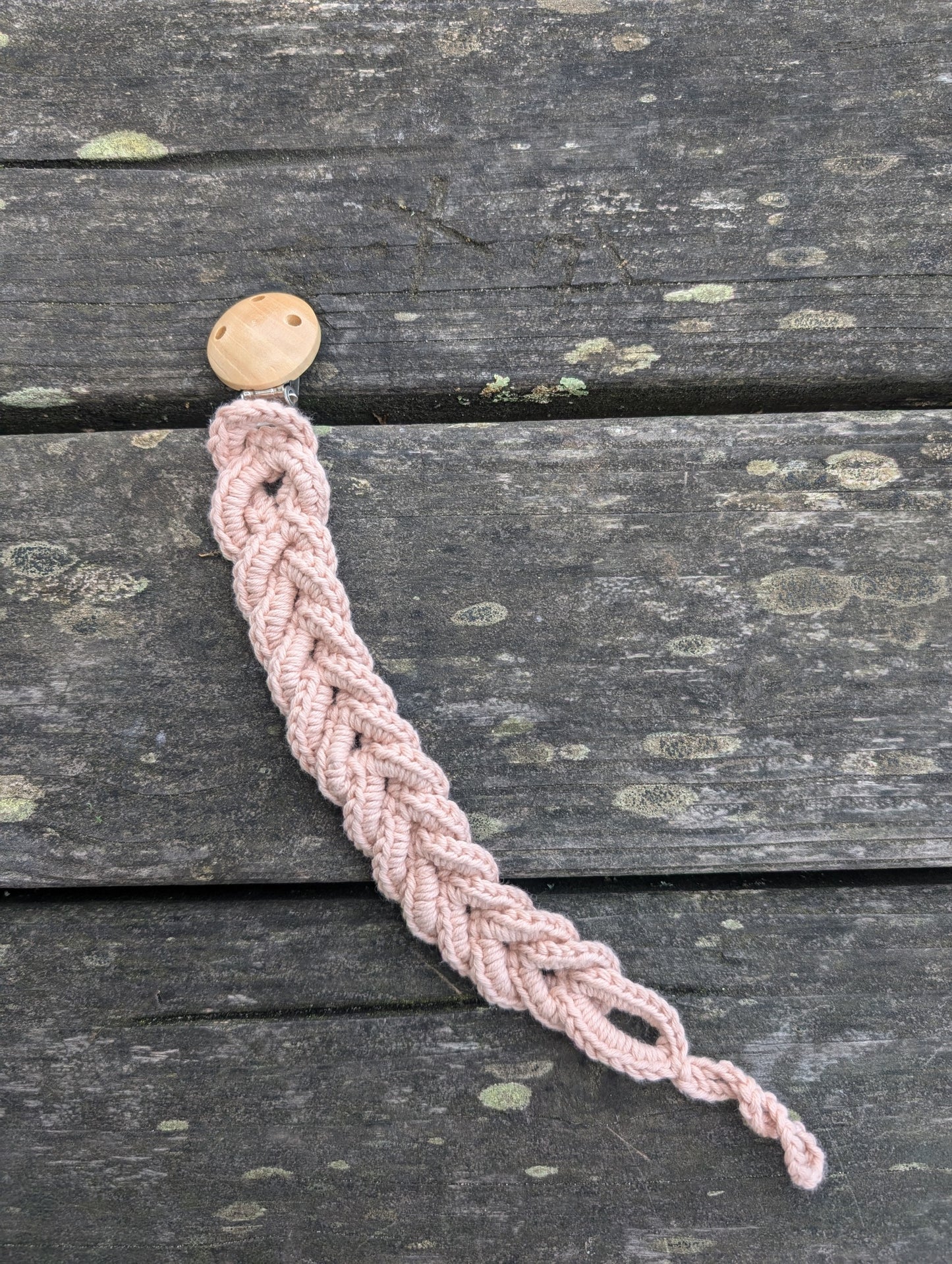 Attache tétine rose pâle
