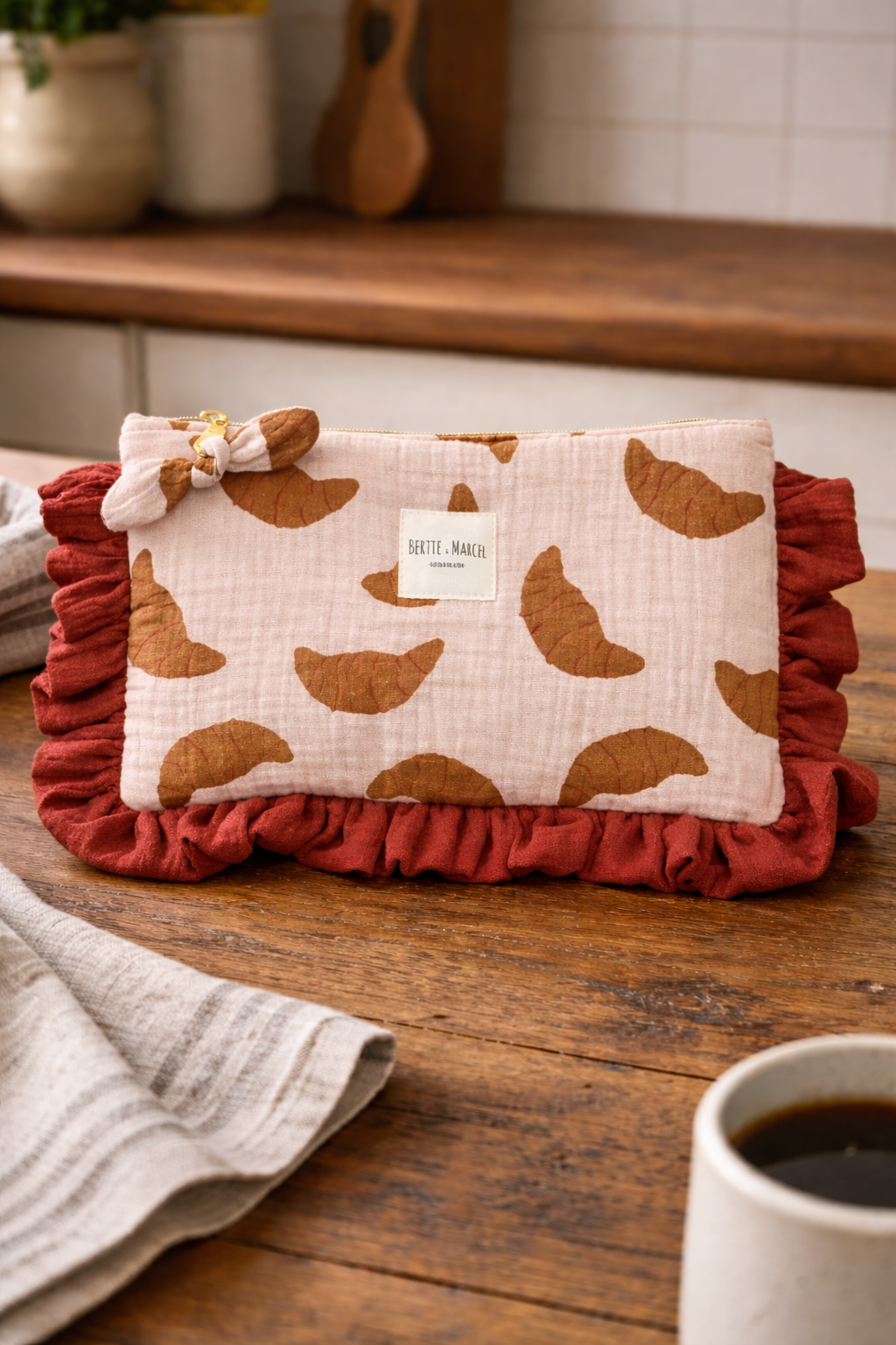 La pochette à volants croissant
