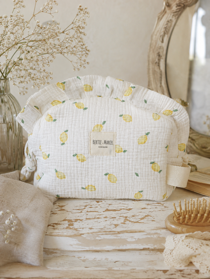 La trousse de toilette citron