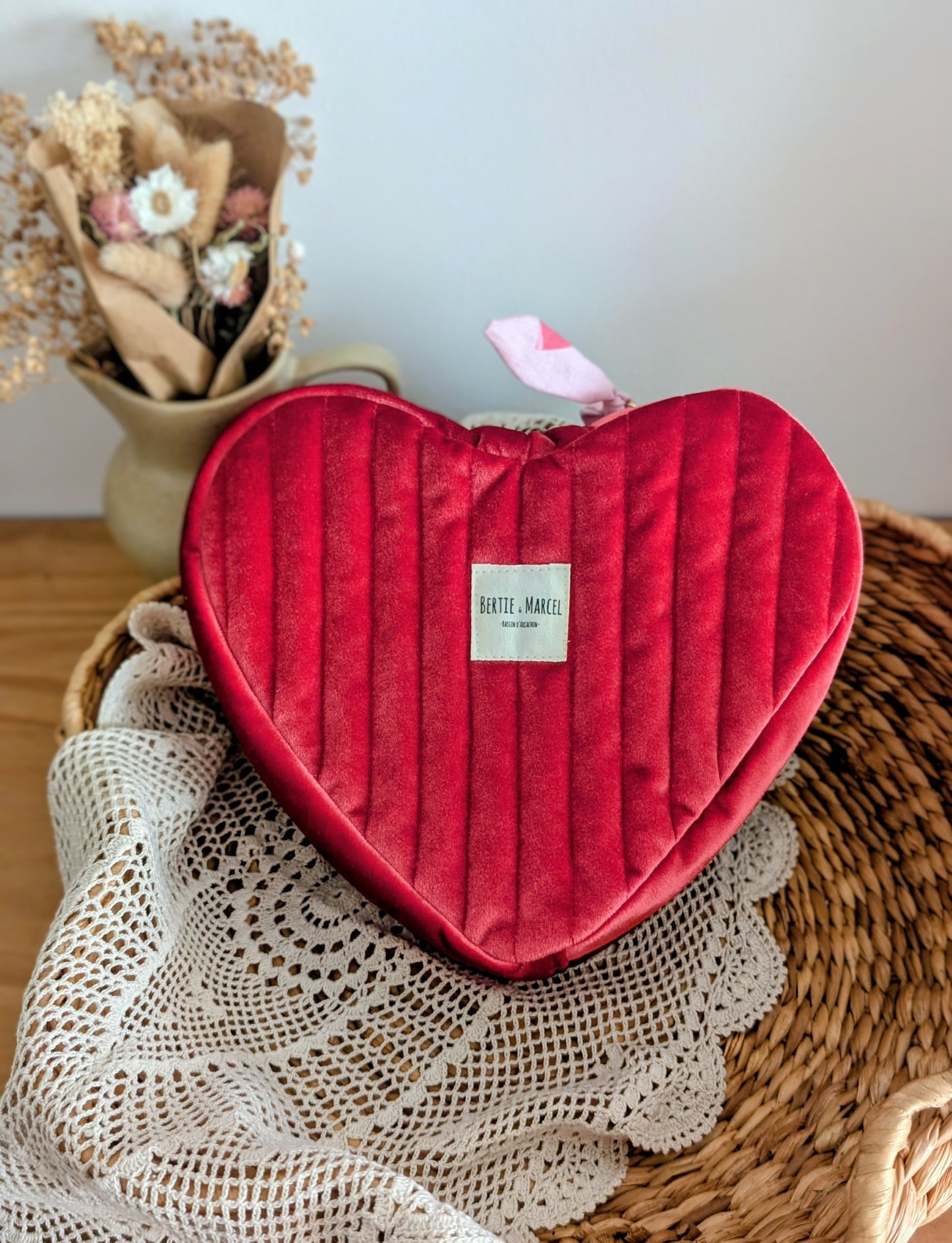 La trousse cœur en velours