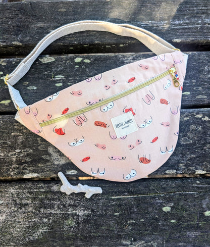 Le sac banane Seins