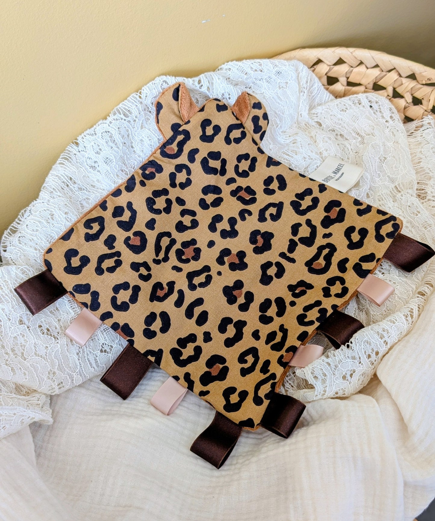Doudou sensoriel Léopard