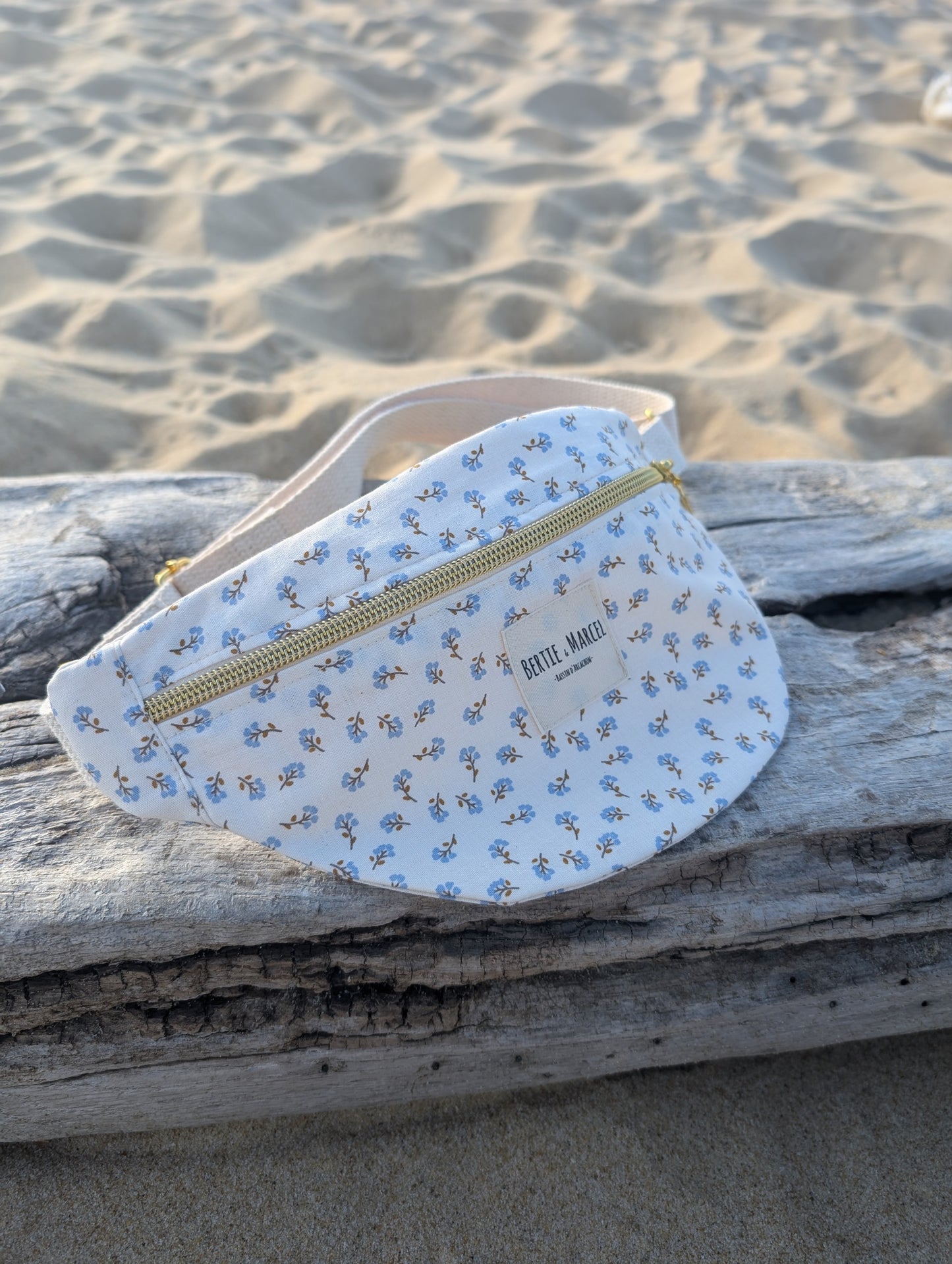 Le sac bambino petites fleurs