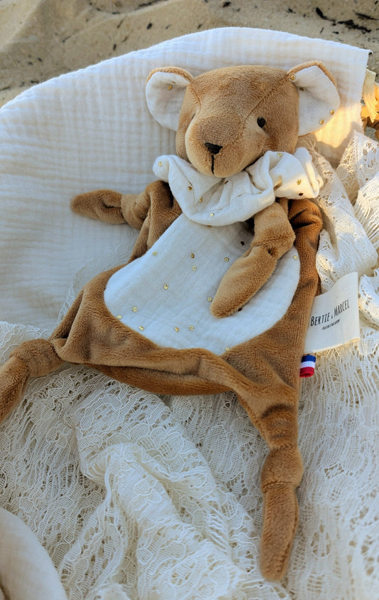 Gaston le petit ourson à collerette